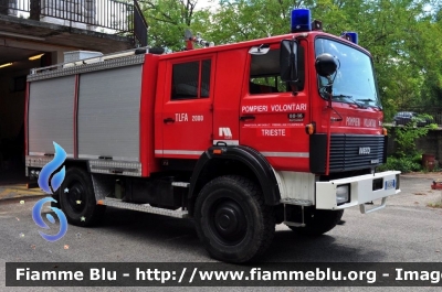 Iveco Magirus 80-16 4x4
Corpo Pompieri Volontari Trieste
Parole chiave: Iveco-Magirus 80-16_4x4