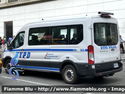 Ford Transit VIII serie 
United States of America - Stati Uniti d'America
New York Police Department (NYPD)
Business District Recovery Initiative 
8625-20

Parole chiave: Ford Transit_VIIIserie 8625_20
