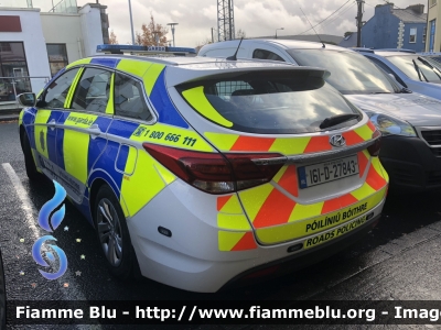 Hyundai i40
Éire - Ireland - Irlanda
An Garda Sìochàna
Roads Policing
Parole chiave: Hyundai i40