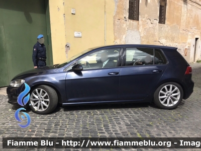 Volkswagen Golf VII serie
Status Civitatis Vaticanae - Città del Vaticano
Gendarmeria - Scorta Papale
SCV 00955
Parole chiave: Volkswagen Golf_VIIserie SCV00955