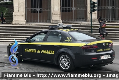 Alfa Romeo 159
Guardia di Finanza
GdiF 029 BH

Parole chiave: Alfa-Romeo 159 GdiF029BH