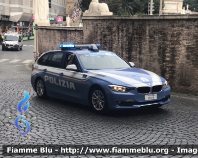 Bmw 318 Touring F31 restyle
Polizia di Stato
Polizia Stradale
POLIZIA M1123
Auto 2
In scorta al Giro d'Italia 2018
Parole chiave: Bmw 318_Touring_F31restyle POLIZIAM1123