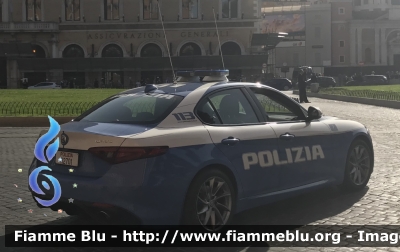 Alfa Romeo Nuova Giulia Q4
Polizia di Stato
Polizia Stradale
Scorta Presidente della Repubblica
POLIZIA M2701

Parole chiave: Alfa-Romeo Nuova_Giulia_Q4 POLIZIAM2701
