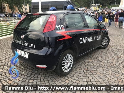 Fiat Punto VI serie
Carabinieri
CC DL 851
*Seconda Fornitura*
Parole chiave: Fiat Punto_VIserie CCDL851