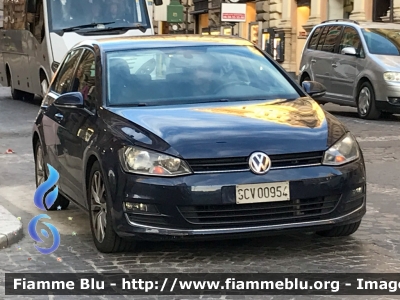 Volkswagen Golf VII serie
Status Civitatis Vaticanae - Città del Vaticano
Gendarmeria
SCV 00954
Parole chiave: Volkswagen Golf_VIIserie SCV00954