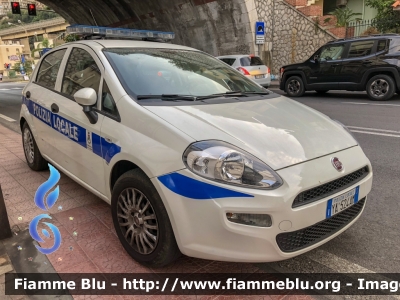 Fiat Punto IV serie
Polizia Municipale Letojanni (ME)
Allestimento Ciabilli
POLIZIA LOCALE YA 524 AM
Parole chiave: Fiat Punto_IVserie POLIZIALOCALEYA524AM