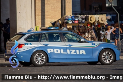 Bmw 318 Touring F31 restyle
Polizia di Stato
Polizia Stradale
Ispettorato di Pubblica Sicurezza presso il Vaticano
Allestimento Marazzi
Decorazione grafica Artlantis
POLIZIA M0388
Parole chiave: Bmw 318_Touring_F31_restyle POLIZIAM0388