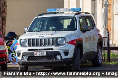 Jeep Renegade
Vigili del Fuoco
Comando Provinciale di Roma
Nucleo Sommozzatori
VF 29571
Parole chiave: Jeep Renegade VF29571