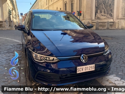 Volkswagen Golf VIII serie
Status Civitatis Vaticanae - Città del Vaticano
Gendarmeria
SCV 01293
Parole chiave: Volkswagen / Golf_VIIIserie / SCV01293