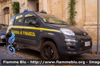 Fiat Nuova Panda 4x4 II serie
Guardia di Finanza
GdiF 999 BN
Parole chiave: Fiat / / / Nuova_Panda_4x4_IIserie / GdiF999BN