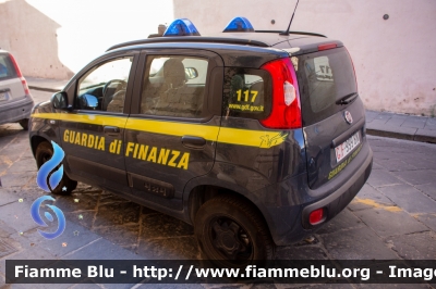 Fiat Nuova Panda 4x4 II serie
Guardia di Finanza
GdiF 999 BN
Parole chiave: Fiat / / / Nuova_Panda_4x4_IIserie / GdiF999BN