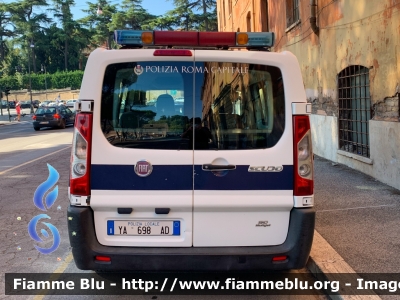 Fiat Scudo IV serie
Polizia Roma Capitale
POLIZIA LOCALE YA 689 AD
Parole chiave: Fiat / Scudo_IVserie / POLIZIALOCALEYA689AD