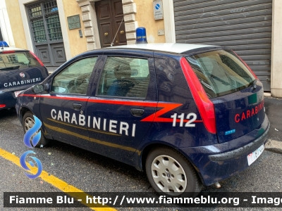 Fiat Punto II serie
Carabinieri
Comando Carabinieri Banca d'Italia
CC BT 443
Parole chiave: Fiat / Punto_IIserie / CCBT443