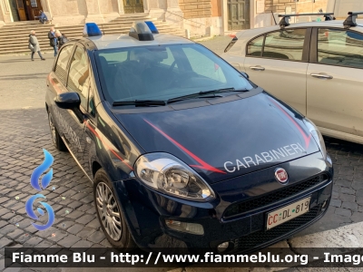 Fiat Punto VI serie
Carabinieri
Seconda Fornitura
CC DL 819
Parole chiave: Fiat / Punto_VIserie / CCDL819