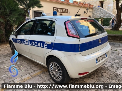 Fiat Punto Evo
Polizia Locale
Comune di San Felice Circeo (LT)
Allestimento Innova
Parole chiave: Fiat Punto_Evo