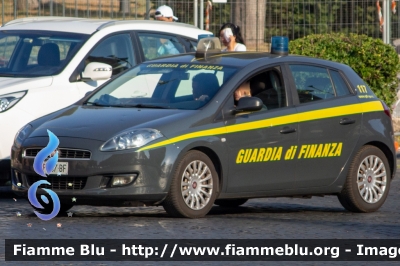 Fiat Nuova Bravo
Guardia di Finanza
GdiF 037 BF
Parole chiave: Fiat Nuova_Bravo GdiF037BF