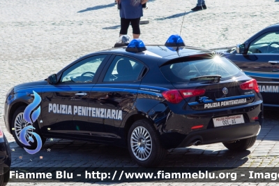 Alfa Romeo Nuova Giulietta restyle
Polizia Penitenziaria
Servizio Traduzioni e Piantonamenti
POLIZIA PENITENZIARIA 001 AG
Parole chiave: Alfa-Romeo / Nuova_Giulietta_restyle / POLIZIAPENITENZIARIA001AG