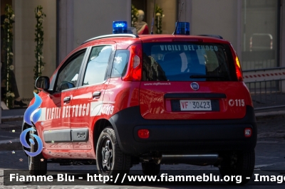 Fiat Nuova Panda 4x4 II serie
Vigili del Fuoco
Comando Provinciale di Roma
VF 30423
Parole chiave: Fiat / Nuova_Panda_4x4_IIserie / VF30423