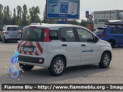 Fiat Nuova Panda II serie
Autostrade Per L'Italia
Parole chiave: Fiat Nuova_Panda_IIserie
