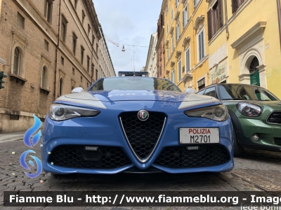 Alfa Romeo Nuova Giulia Q4
Polizia di Stato
Polizia Stradale
Scorta Presidente della Repubblica
POLIZIA M2701
Parole chiave: Alfa-Romeo / / / Nuova_Giulia_Q4 / / / POLIZIAM2701