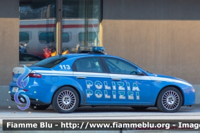 Alfa Romeo 159
Polizia di Stato
Questura di Bolzano
Polizia Ferroviaria
POLIZIA F6164
Parole chiave: Alfa-Romeo 159 POLIZIAF6164