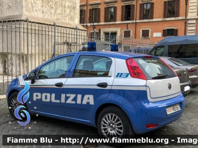 Fiat Punto VI serie
Polizia di Stato
POLIZIA N5567
- nuova targa -
Parole chiave: Fiat Punto_VIserie POLIZIAN5567