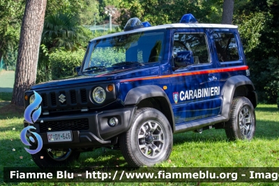 Carabinieri
Comando Carabinieri Unità per la tutela Forestale, Ambientale e Agroalimentare
Allestimento Focaccia
Decorazione Grafica Artlantis
CC DY 646

