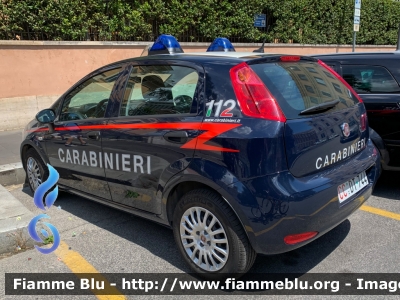 Fiat Punto VI serie
Carabinieri
Comando Carabinieri Banca d'Italia
CC DT 744
Parole chiave: Fiat / Punto_VIserie / CCDT744