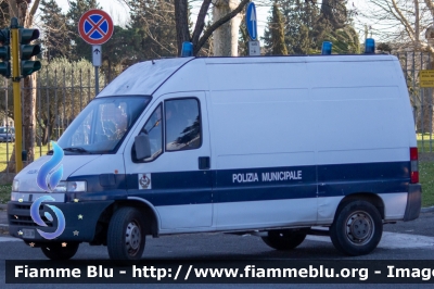 Fiat Ducato Maxi II serie
Polizia Municipale Roma
Parole chiave: Fiat Ducato_Maxi_IIserie