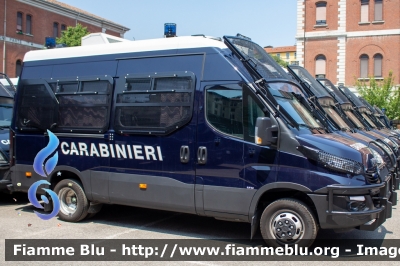 Iveco Daily VI serie
Carabinieri
III Reggimento "Lombardia"
Allestimento Sperotto
CC DK 884
Parole chiave: Iveco / Daily_VIserie / CCDK884