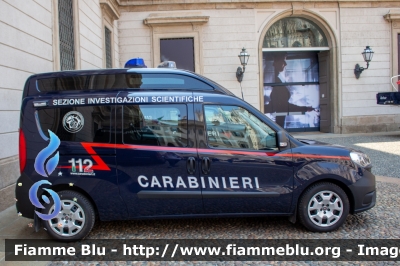 Fiat Doblò XL IV serie 
Carabinieri
Reparto Investigazioni Scientifiche 
CC DT 081
Parole chiave: Fiat Doblò_IVserie CCDT081