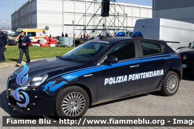 Alfa Romeo Nuova Giulietta restyle
Polizia Penitenziaria
Servizio Traduzioni e Piantonamenti
POLIZIA PENITENZIARIA 006 AG
Parole chiave: Alfa-Romeo / Nuova_Giulietta_restyle / POLIZIAPENITENZIARIA006AG