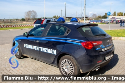 Alfa Romeo Nuova Giulietta restyle
Polizia Penitenziaria
Servizio Traduzioni e Piantonamenti
POLIZIA PENITENZIARIA 006 AG
Parole chiave: Alfa-Romeo / Nuova_Giulietta_restyle / POLIZIAPENITENZIARIA006AG
