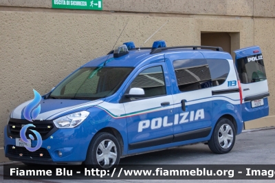Dacia Dokker
Polizia di Stato
Unità Cinofile
Decorazione Grafica Artlantis
POLIZIA M1575
Parole chiave: Dacia Dokker POLIZIAM1575
