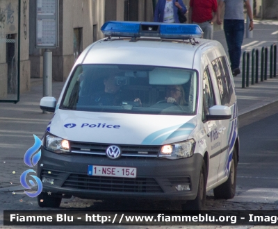 Volkswagen Caddy III serie
Koninkrijk België - Royaume de Belgique - Königreich Belgien - Belgio
Police Locale Bruxelles UCCLE W-B Auderghem
Brigade Canine - Cinofili
Parole chiave: Volkswagen Caddy_IIIserie