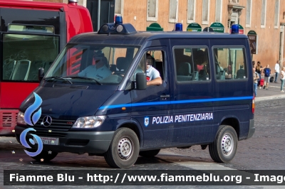 Mercedes Benz Sprinter II serie
Polizia Penitenziaria
POLIZIA PENITENZIARIA 892 AC
Parole chiave: Mercedes_Benz / Sprinter_IIserie / POLIZIAPENITENZIARIA892AC