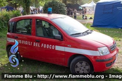 Fiat Nuova Panda I serie
Vigili del Fuoco
Comando Provinciale di Roma
VF 25286
Parole chiave: Fiat Nuova_Panda_Iserie VF25286