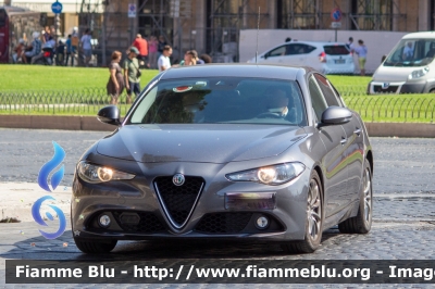 Alfa Romeo Nuova Giulia
Vettura utilizzata nelle Scorte
Parole chiave: Alfa-Romeo Nuova_Giulia