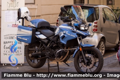 BMW F 700 GS
Polizia di Stato
Squadra Volante
Questura di Roma
POLIZIA G2457
Parole chiave: BMW F_700_GS POLIZIAG2457