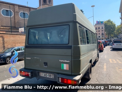 Iveco Daily II serie
Esercito Italiano
EI AS 981
Parole chiave: Iveco / Daily_IIserie / EIAS981