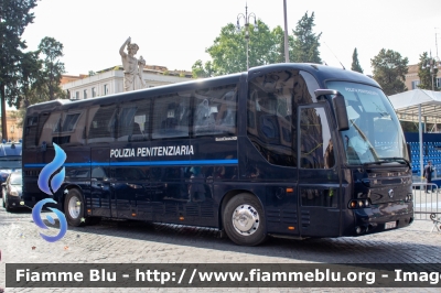Irisbus Orlandi EuroClass HD
Polizia Penitenziaria
Autobus da 55 Posti per il Trasporto della Banda Musicale del Corpo
POLIZIA PENITENZIARIA 744 AC
Parole chiave: Irisbus Orlandi_EuroClass_HD POLIZIAPENITENZIARIA744AC