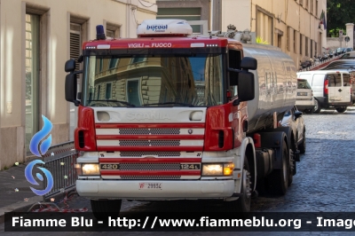 Scania 124L420
Vigili del Fuoco
Comando Provinciale di Roma
Autocisterna trasporto carburante
VF 29934
Parole chiave: Scania 124L420 VF29934