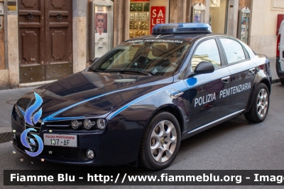 Alfa Romeo 159
Polizia Penitenziaria
POLIZIA PENITENZIARIA 137 AF
Parole chiave: Alfa-Romeo 159 POLIZIAPENITENZIARIA137AF
