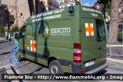 Mercedes-Benz Sprinter 4x4 III serie restyle
Esercito Italiano
Sanità Militare
Policlinico Militare "Celio"
EI DA 389
-nuova livrea-
Parole chiave: Mercedes-Benz Sprinter_4x4_IIIserie_restyle EIDA389