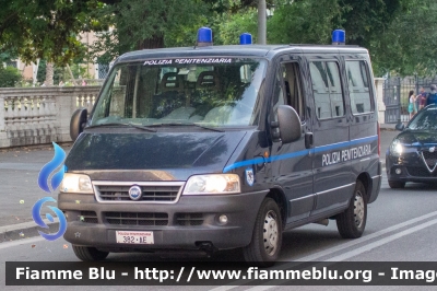 Fiat Ducato III Serie
Polizia Penitenziaria
Minibus da 9 Posti per il Trasporto del Personale
POLIZIA PENITENZIARIA 382 AE
Parole chiave: Fiat Ducato_IIISerie POLIZIAPENITENZIARIA382AE