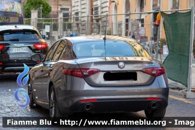 Alfa Romeo Nuova Giulia
Vettura utilizzata nelle Scorte
Parole chiave: Alfa-Romeo Nuova_Giulia