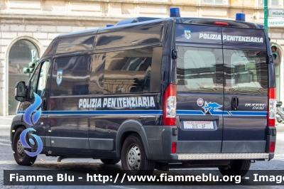 Fiat Ducato Maxi X250
Polizia Penitenziaria
Veicolo per Traduzione Detenuti
Allestimento Mussa & Graziano
POLIZIA PENITENZIARIA 215 AF
Parole chiave: Fiat / Ducato_Maxi_X250 / POLIZIAPENITENZIARIA215AF