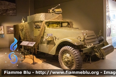 Half-Trak M3
Canada
Canadian Armed Forces - Forces armées canadiennes
Veicolo storico esposto al War Museum
Parole chiave: Half-Trak M3
