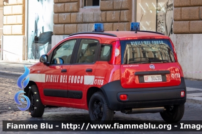 Fiat Nuova Panda 4x4 II serie
Vigili del Fuoco
Comando Provinciale di Roma
VF 30430
Parole chiave: Fiat / / / Nuova_Panda_4x4_IIserie / / / VF30430