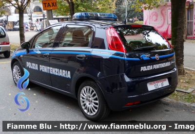 Fiat Grande Punto
Polizia Penitenziaria
vettura utilizzata per servizi istituzionali
POLIZIA PENITENZIARIA 105 AF
Parole chiave: Fiat Grande_Punto POLIZIAPENITENZIARIA105AF